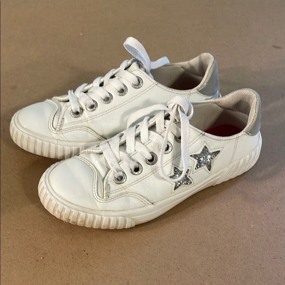 Kids Blowfish Wander White leather Sneakers